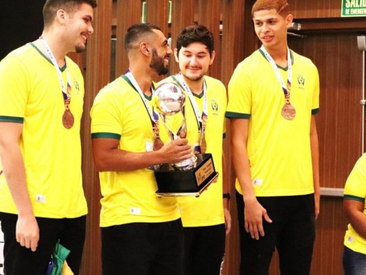 Nos últimos segundos, Brasil vence Espanha por 66 a 65 no basquete  masculino